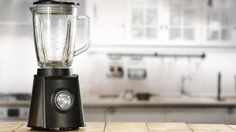 Máy xay sinh tố bị mòn dao, xử lý sao?