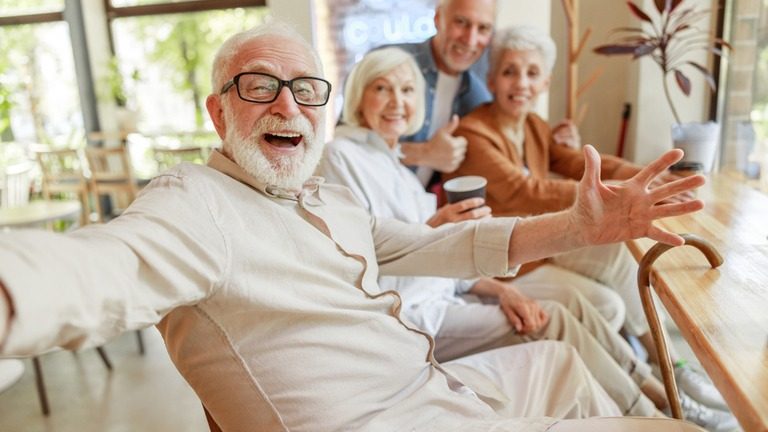 Máy đo đường huyết Omron có tốt không? 4 máy đo đường huyết tốt nhất hiện nay