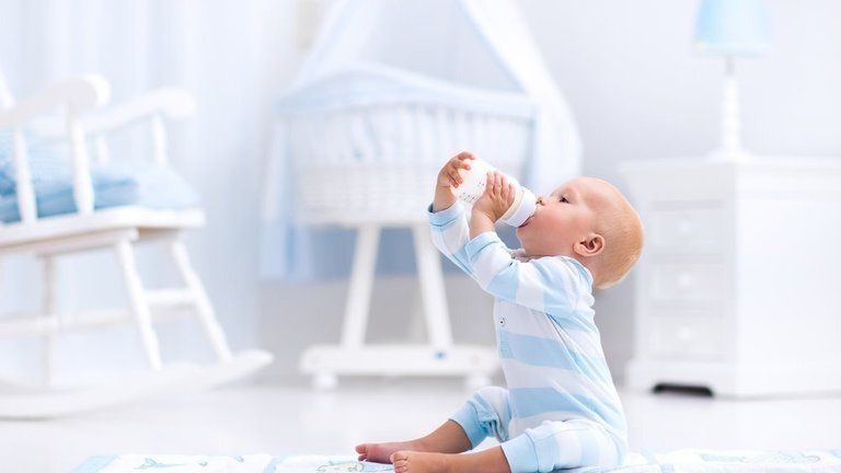 Sữa Lactogen 1 có tốt không? 3 loại sữa bột cho trẻ sơ sinh tốt nhất hiện nay