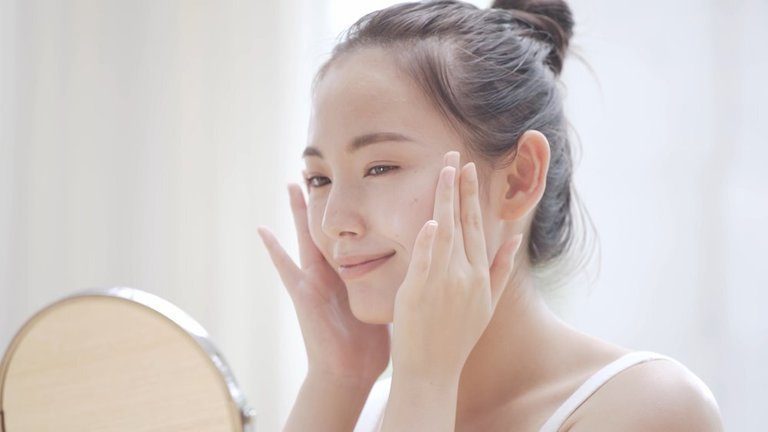 Nước hoa hồng Collagen 3W Clinic có tốt không? Sử dụng thế nào?