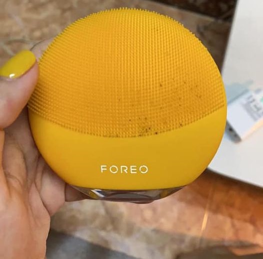 máy rửa mặt foreo bị mốc